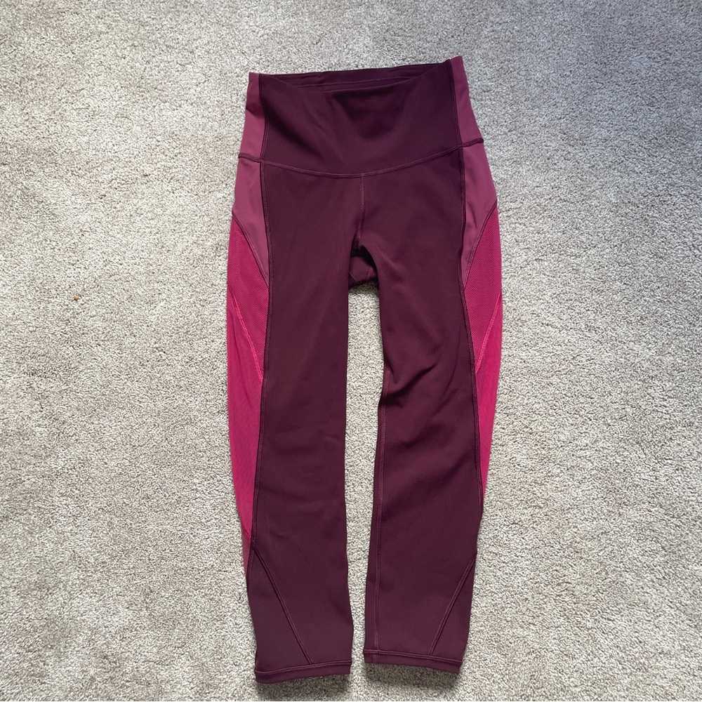 NWOT-Size 4  lululemon Colour Me Ombre Crop leggings - Pink